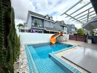 Villa en venta de 4 habitaciones en Bang Lamung, Chonburi