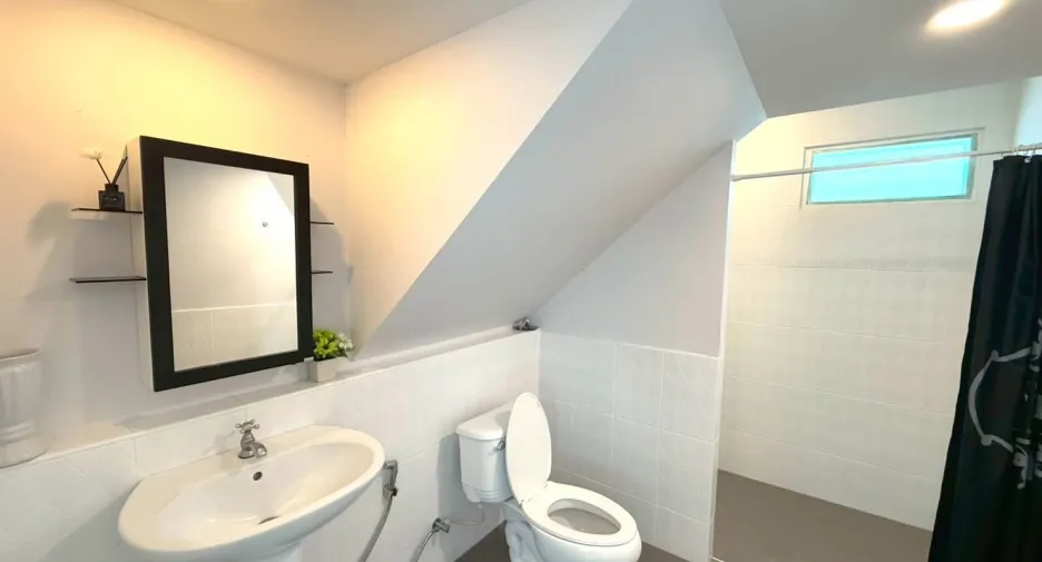 For sale 4 bedrooms villa in Bang Lamung, Chonburi