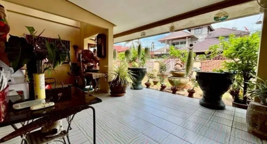 Casa en venta de 6 habitaciones en Bang Lamung, Chonburi