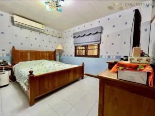 Casa en venta de 6 habitaciones en Bang Lamung, Chonburi