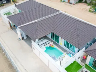 For sale 3 bedrooms villa in Bang Lamung, Chonburi