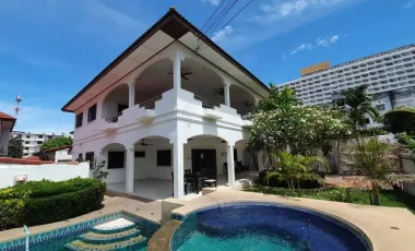 For rent 4 bedrooms villa in Jomtien, Pattaya