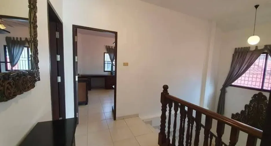 For rent 4 bedrooms villa in Jomtien, Pattaya