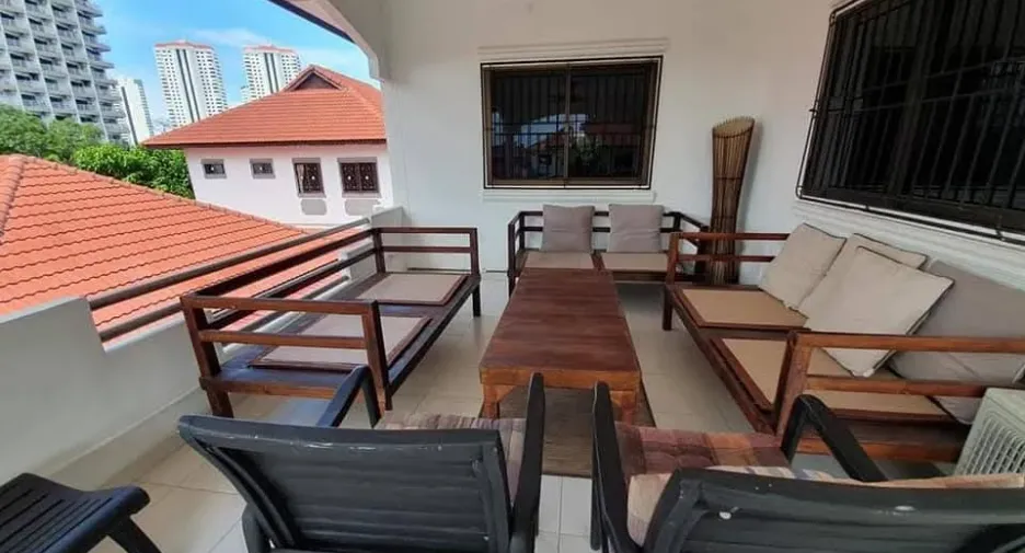 For rent 4 bedrooms villa in Jomtien, Pattaya