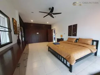 For rent 4 ベッドルーム villa in Bang Lamung, Chonburi