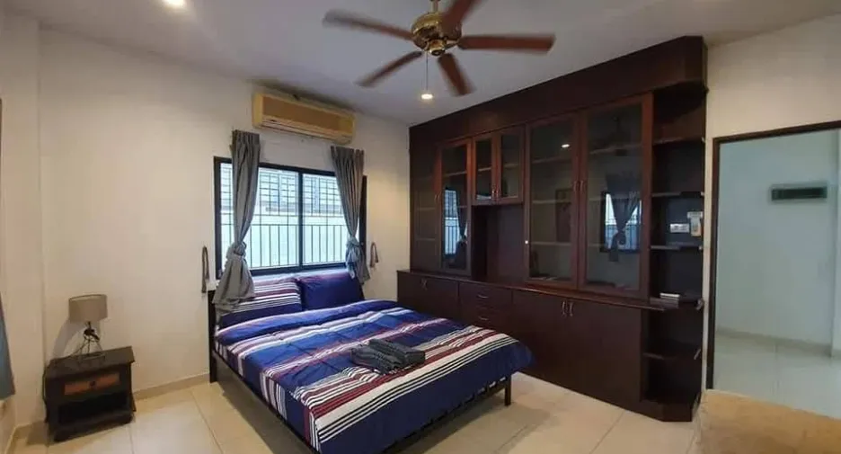 For rent 4 bedrooms villa in Jomtien, Pattaya