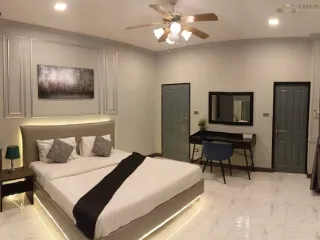 For rent 5 bedrooms villa in Bang Lamung, Chonburi