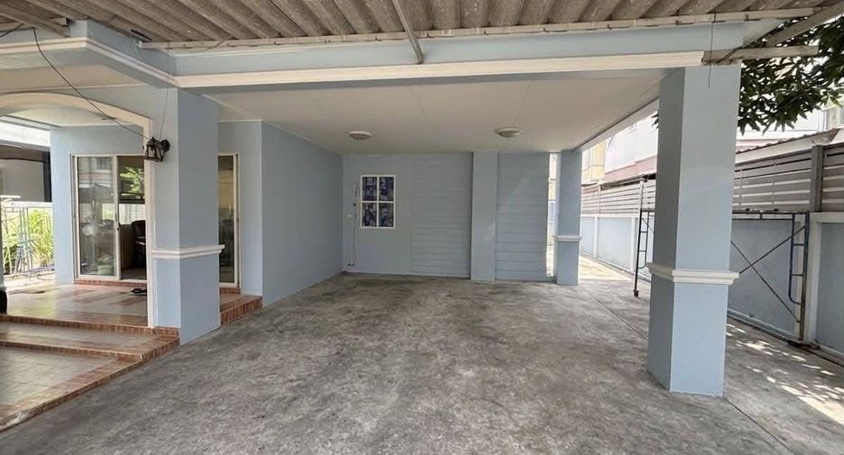 À vendre 3 chambres villa à Si Racha, Chonburi
