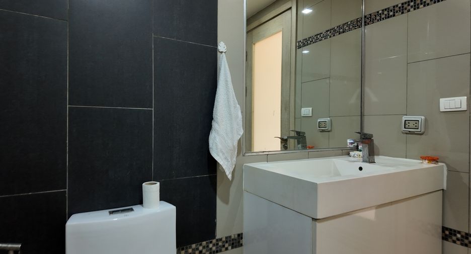 For sale 1 bed condo in Bang Lamung, Chonburi