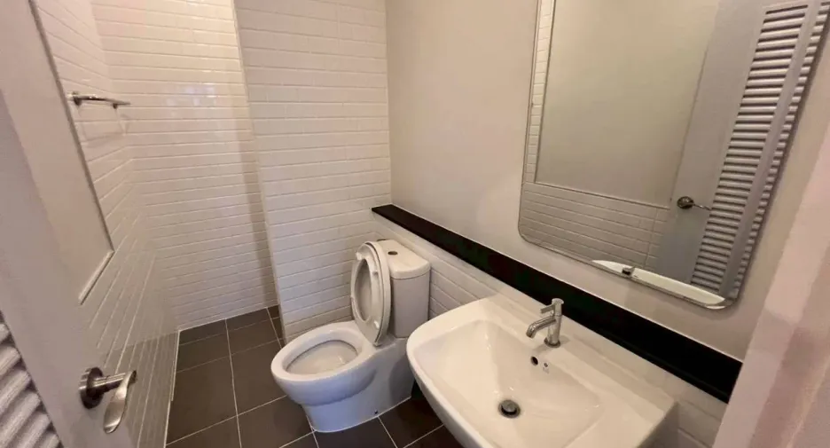 Reihenhaus zur Miete mit 4 Zimmer in Saraphi, Chiang Mai