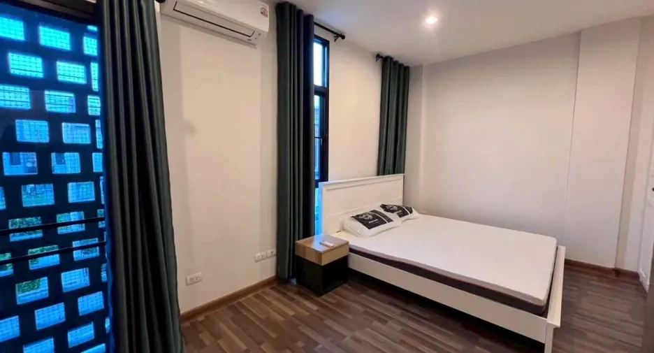 Reihenhaus zur Miete mit 4 Zimmer in Saraphi, Chiang Mai