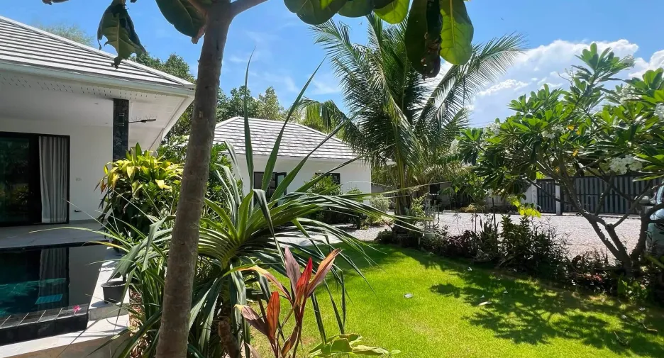 For rent 3 bedrooms villa in Hua Hin, Prachuap Khiri Khan