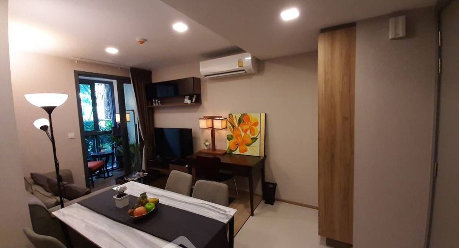 For sale 2 bedrooms condo in Watthana, Bangkok