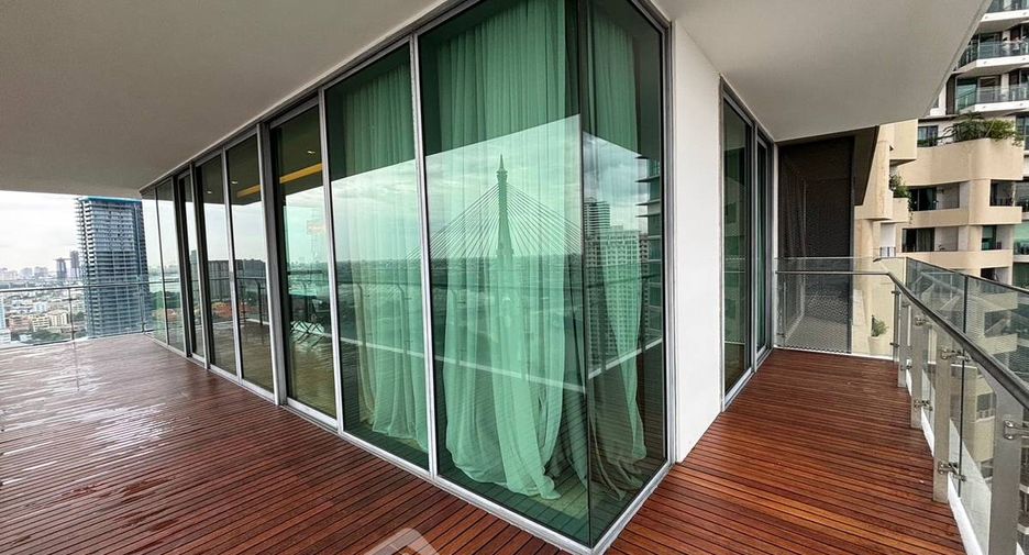 Condo en alquiler y en venta de 3 habitaciones en Yan Nawa, Bangkok