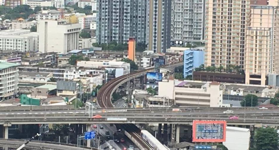 出售 2 卧室 公寓 在 Khlong Toei, 曼谷
