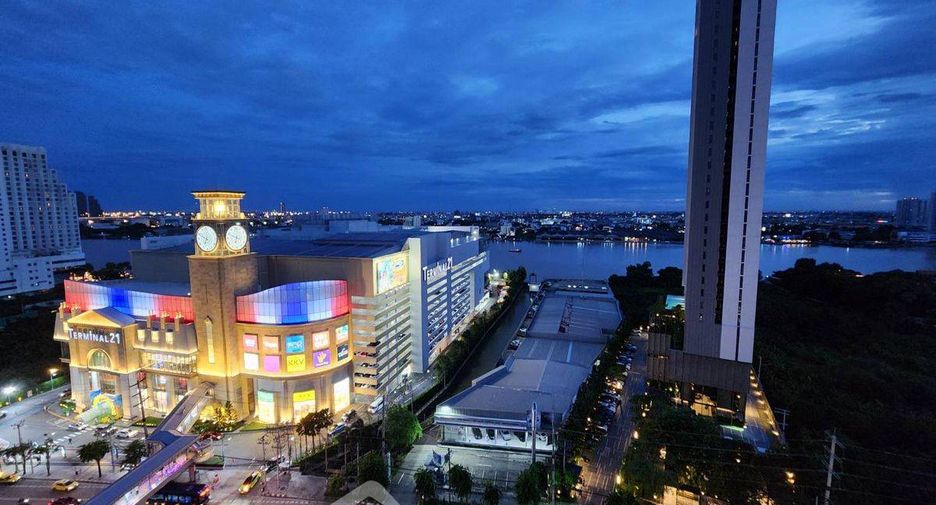Condo en venta de 3 habitaciones en Yan Nawa, Bangkok