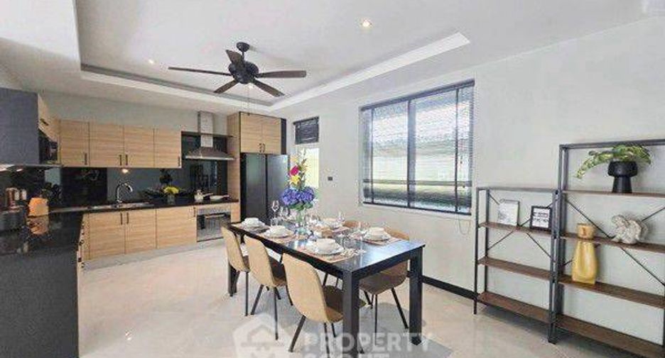 For sale 4 bedrooms villa in Bang Lamung, Chonburi