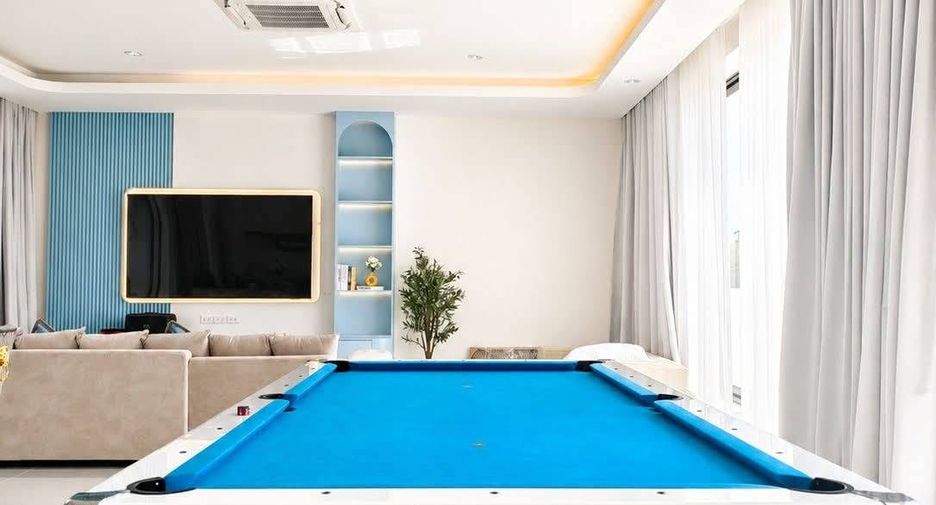For sale 8 bedrooms villa in Bang Saray, Pattaya