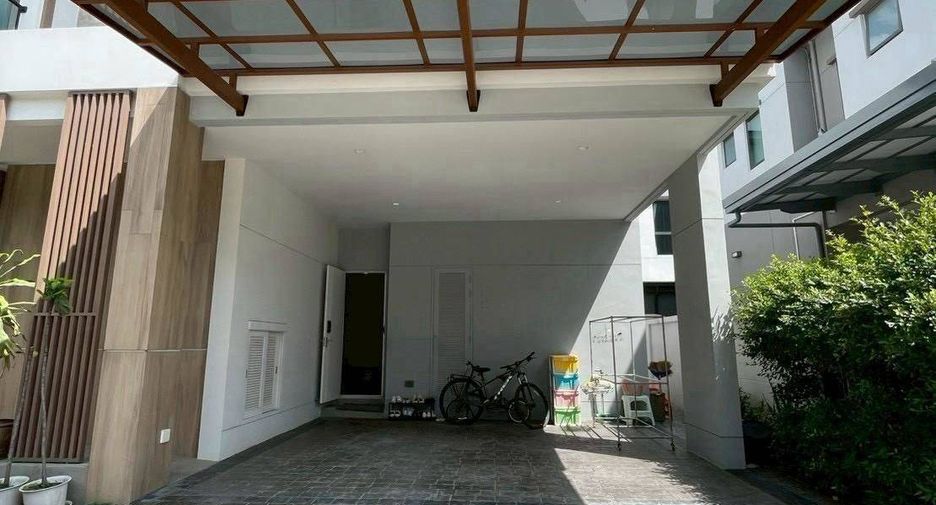 À vendre 4 chambres maison à Khlong Sam Wa, Bangkok