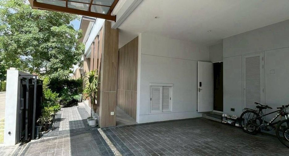 À vendre 4 chambres maison à Khlong Sam Wa, Bangkok