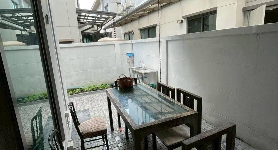 À vendre 4 chambres maison à Khlong Sam Wa, Bangkok