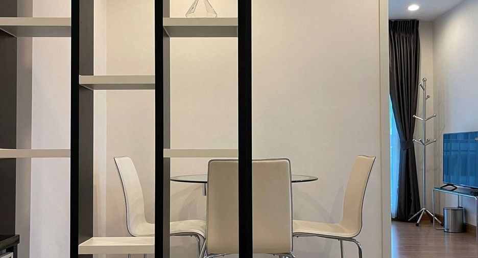 For sale 1 bed condo in Huai Khwang, Bangkok