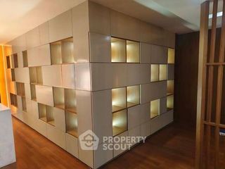 Condo en venta de 6 habitaciones en Huai Khwang, Bangkok