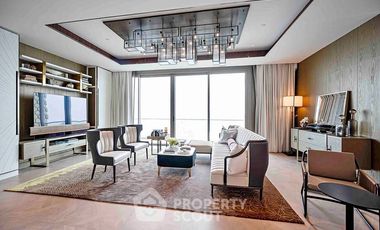 For sale 3 bedrooms condo in Khlong San, Bangkok