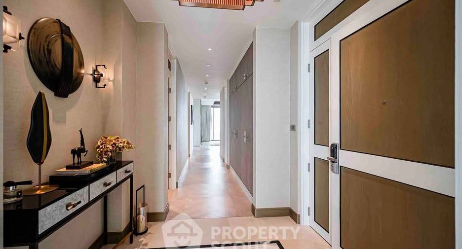 Condo en venta de 3 habitaciones en Khlong San, Bangkok