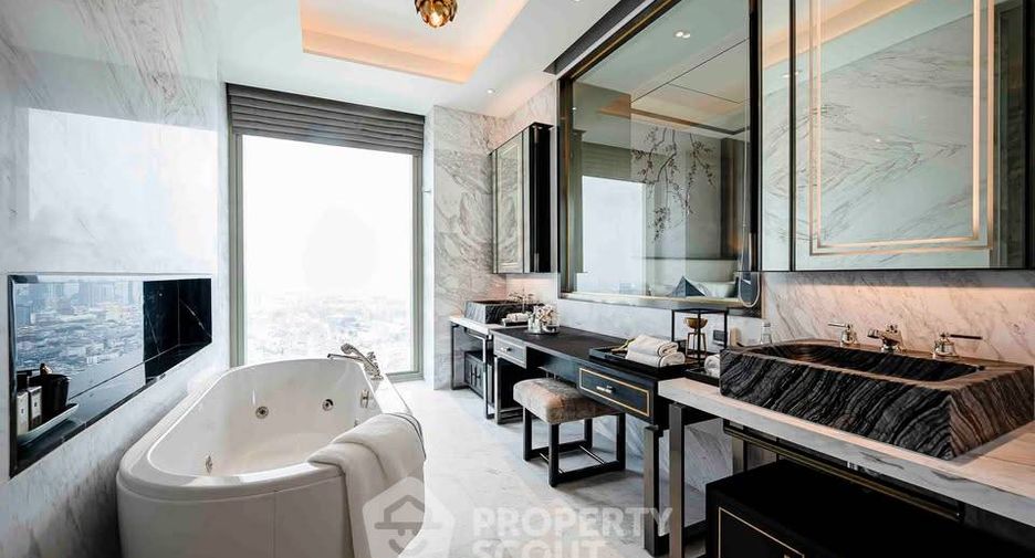 Condo en venta de 3 habitaciones en Khlong San, Bangkok