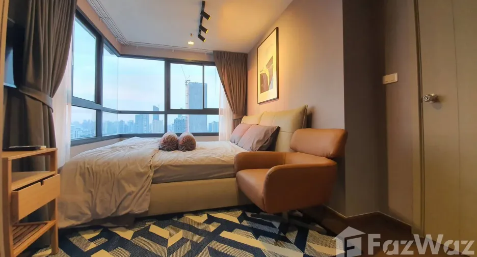 Condo en alquiler de 2 habitaciones en Phra Khanong, Bangkok