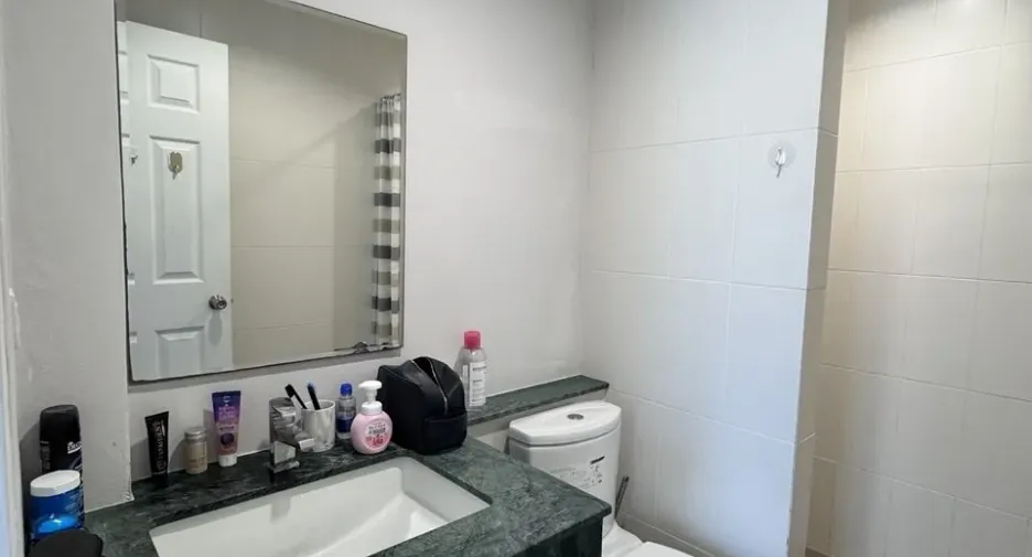 For sale 2 bedrooms townhouse in Thalang, Phuket