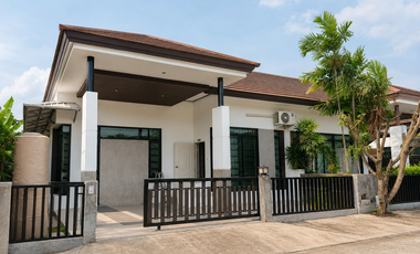 Haus zur Miete mit 3 Zimmer in Mueang Phuket, Phuket