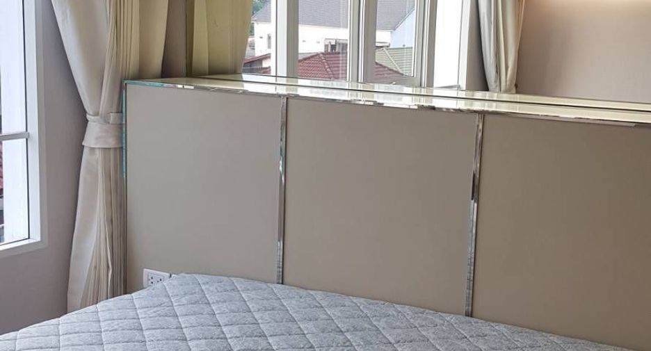 Wohnung zur Miete mit 2 Zimmer in Khlong San, Bangkok