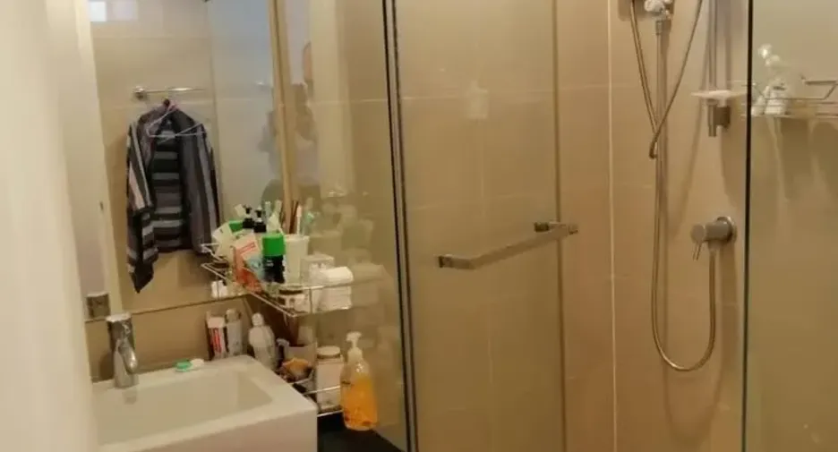 Condo en venta de 2 habitaciones en Huai Khwang, Bangkok