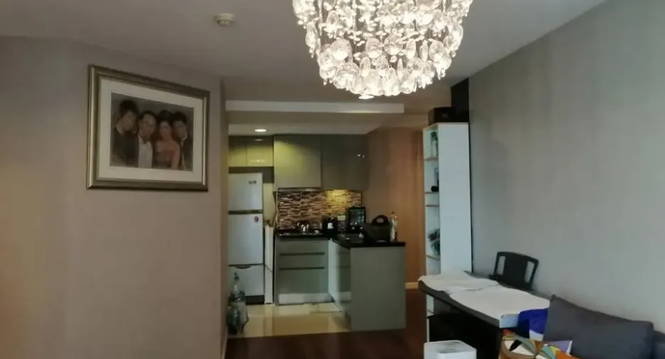Condo en venta de 2 habitaciones en Huai Khwang, Bangkok