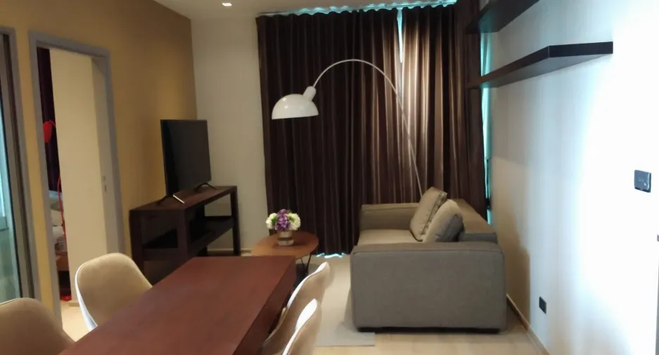 Condo en alquiler de 2 habitaciones en Thon Buri, Bangkok