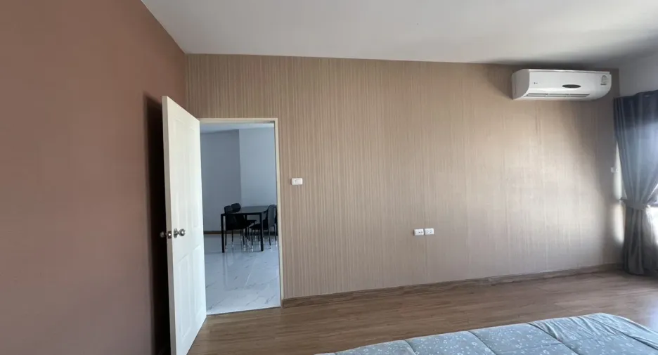 For rent studio condo in Mueang Chiang Mai, Chiang Mai