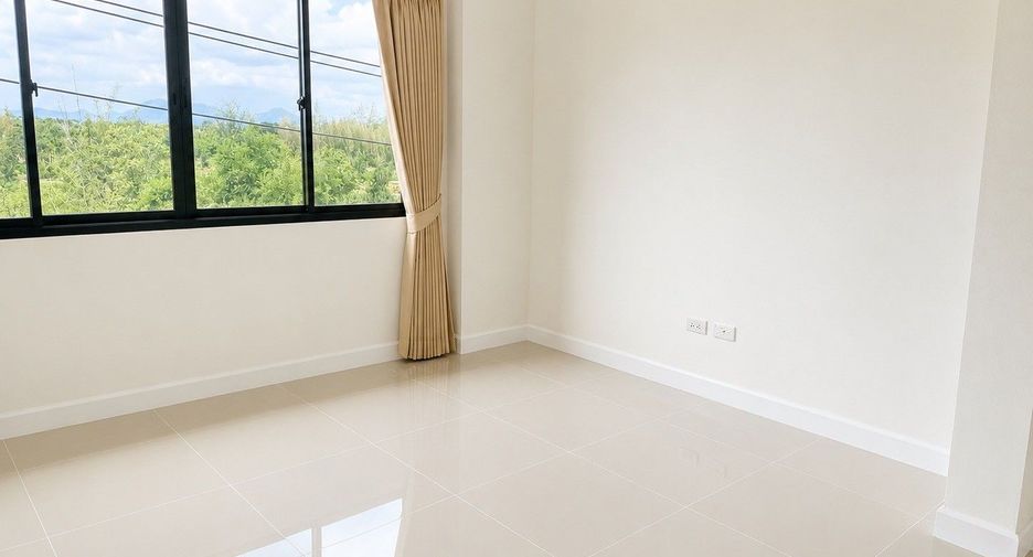 For rent 6 bedrooms villa in Cha Am, Phetchaburi