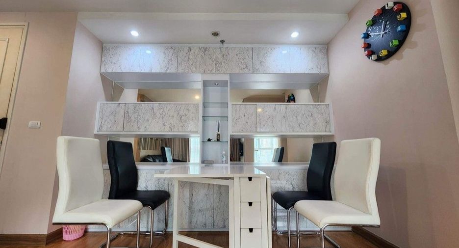 Condo en venta de 2 habitaciones en Watthana, Bangkok