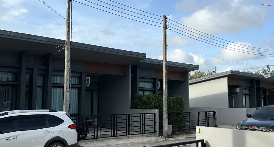 For rent 2 bedrooms townhouse in Thalang, Phuket