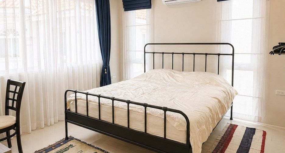 For sale 4 bedrooms house in Mueang Phuket, Phuket