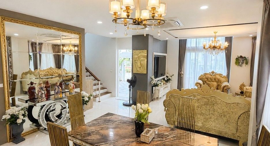For sale 4 bedrooms house in Mueang Phuket, Phuket