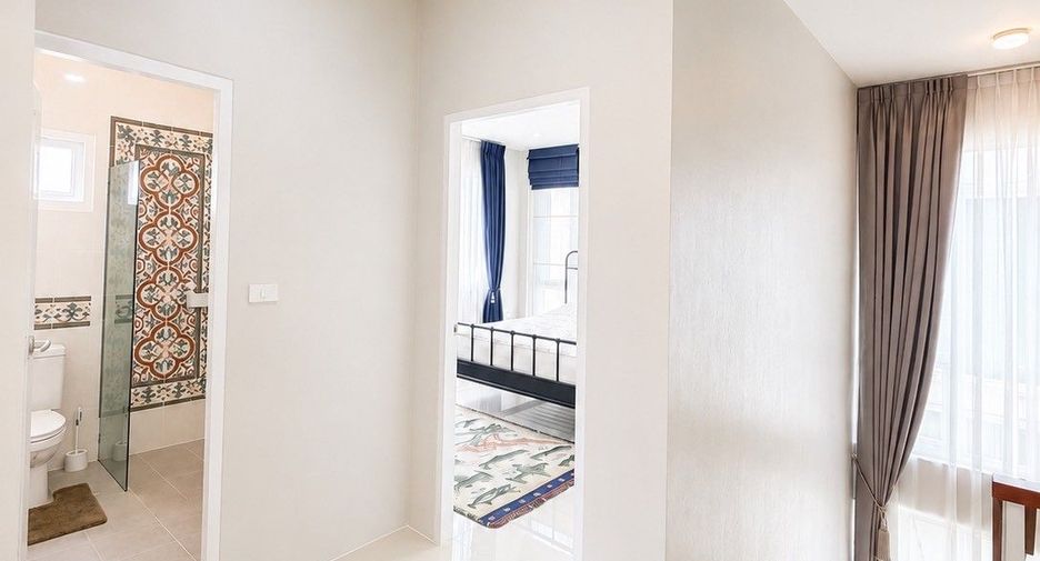 For sale 4 bedrooms house in Mueang Phuket, Phuket