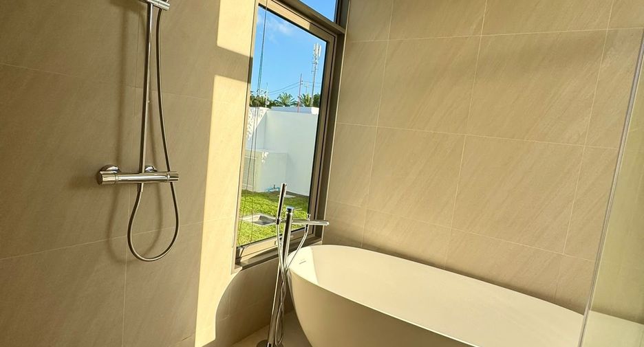 For rent 4 bedrooms villa in Thalang, Phuket