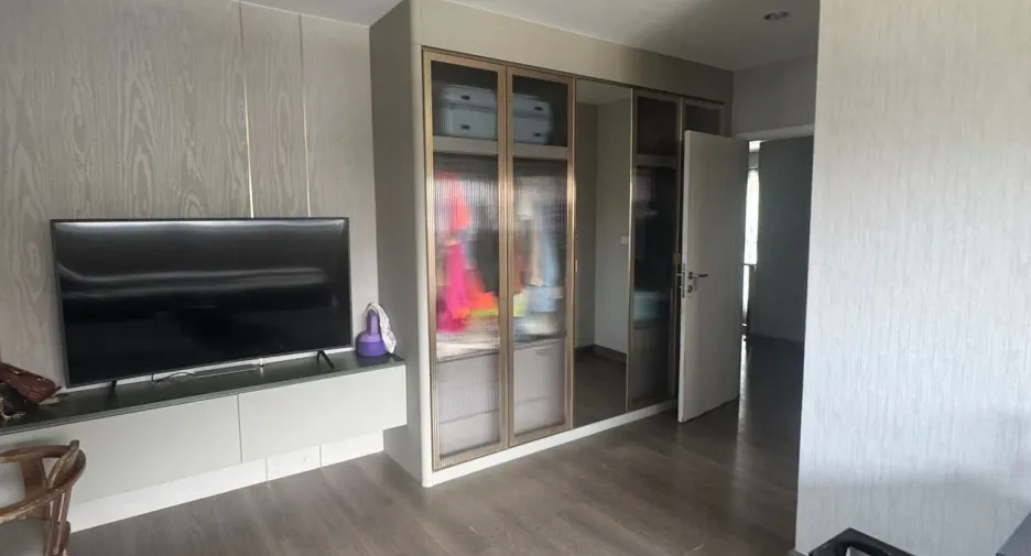 Haus zum Kauf mit 4 Zimmer in Bang Khae, Bangkok