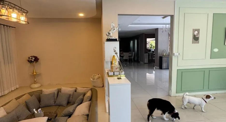 Haus zum Kauf mit 4 Zimmer in Bang Khae, Bangkok