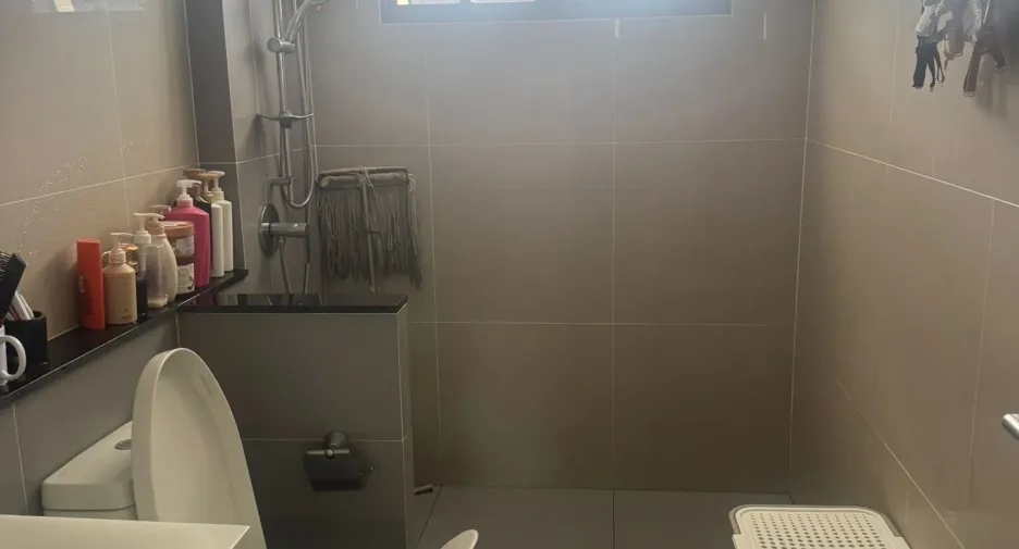 Haus zum Kauf mit 4 Zimmer in Bang Khae, Bangkok