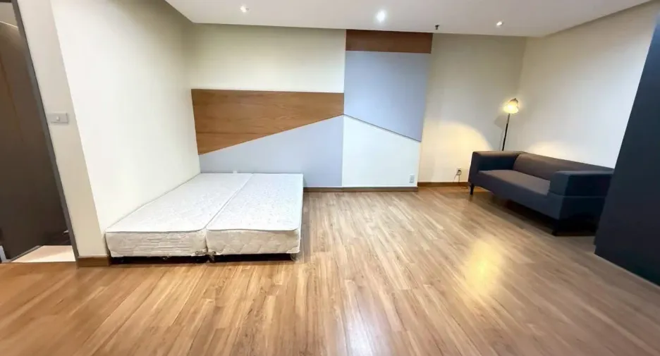 Condo en alquiler de 3 habitaciones en Watthana, Bangkok