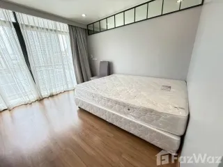 Condo en alquiler de 3 habitaciones en Watthana, Bangkok